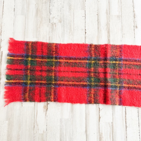 Vintage 60s 70s Brushed Wool Tartan Plaid Scarf Red Fuzzy Italy Alexander’s - Picture 5 of 9
